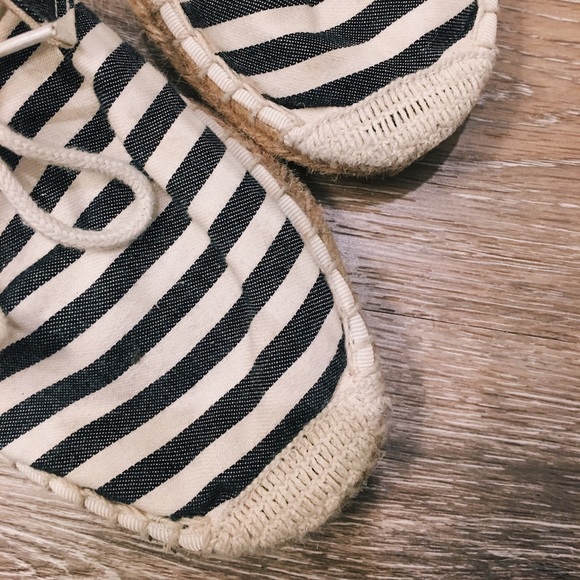 J Crew | Blue Striped Lace Up Espadrilles - Picture 4 of 5